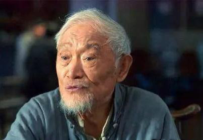 老酒馆牛犇饰演什么角色？他在剧中是一个怎样的人？