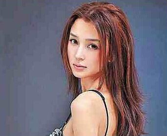 王思聪陪美女逛街吃饭,国民老公历任女友大盘点