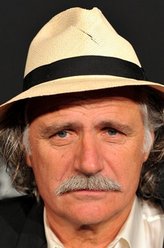 Don Rafael, El cajero