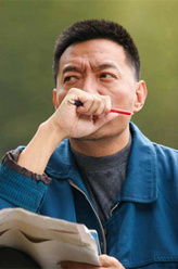 黄奕文
