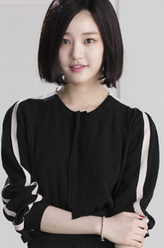 李侑菲剧照