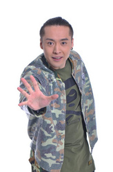石梁一骁剧照