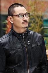 尹铸胜剧照