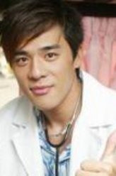 李震