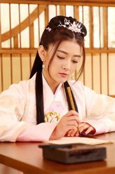 梁洁剧照