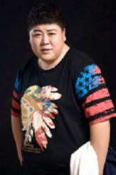 史耀中剧照