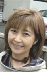 兴梠里美剧照