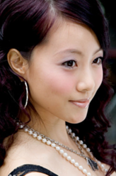 邝美宝