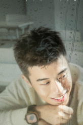 周游剧照